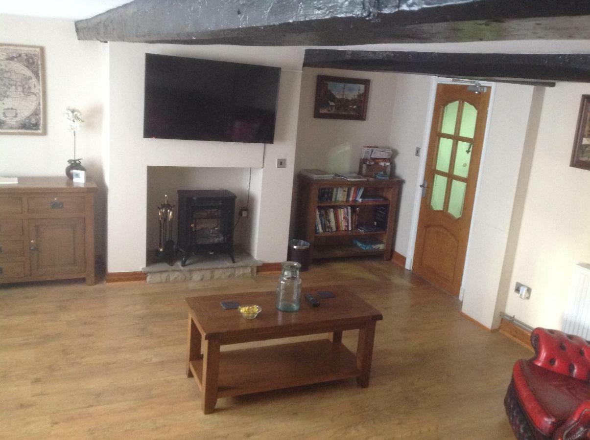 The Guest House Worsthorne Бърнли Екстериор снимка