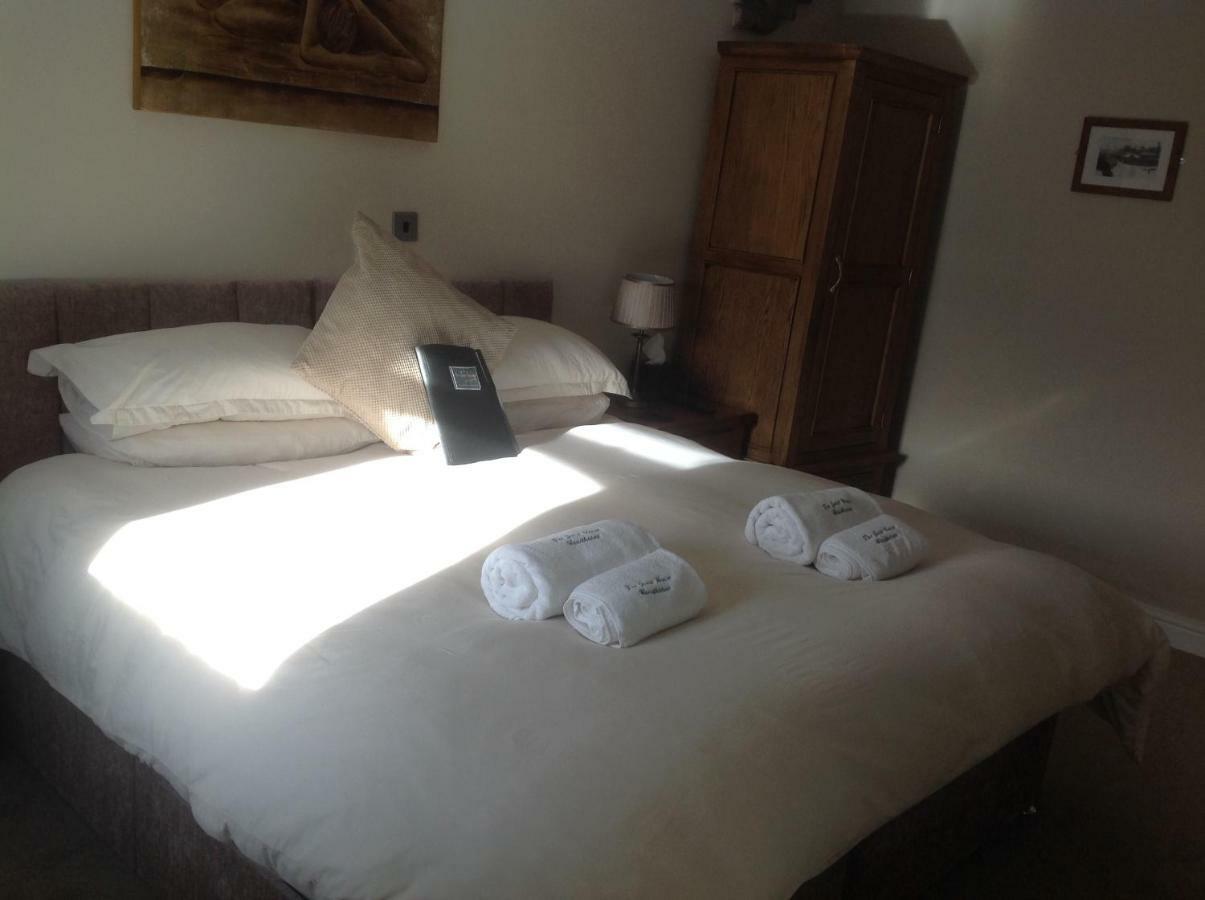 The Guest House Worsthorne Бърнли Екстериор снимка